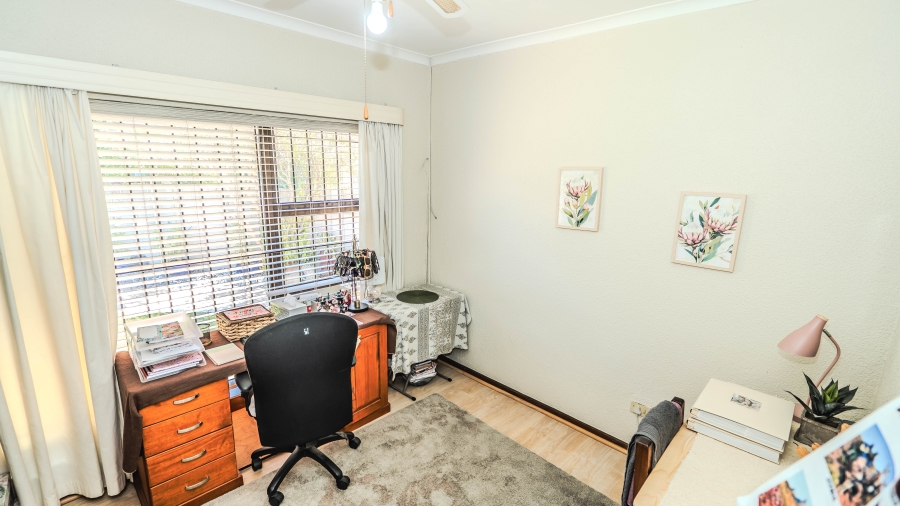 4 Bedroom Property for Sale in Ferndale Western Cape